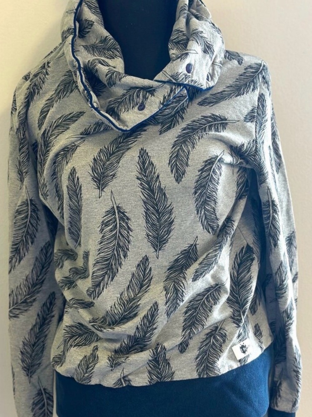 Farbenkitsch - Gray Feather-Print Cowl Neck Women’s Sweatshirt
